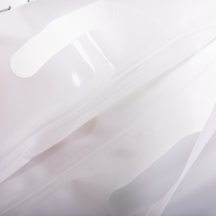 Good Quality Stand Up Pouch Cat Litter Bag Packaging 6L 10L with Zipper Seal - Image 4