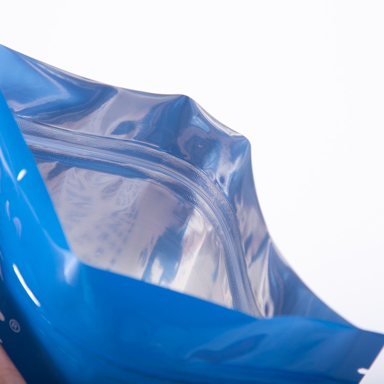 Durable Glossy 6L Cat Litter Plastic Packaging Bag Printed with Logo - Image 4