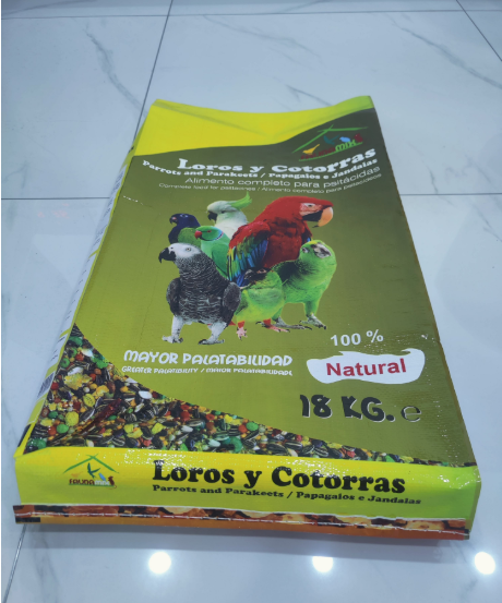 Eco Friendly Parrot Food Packaging Bag Bopp Laminated PP Woven Bag - Image 2